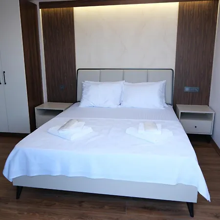 Yildiz Hotel