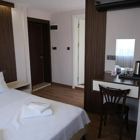 Yildiz Hotel *